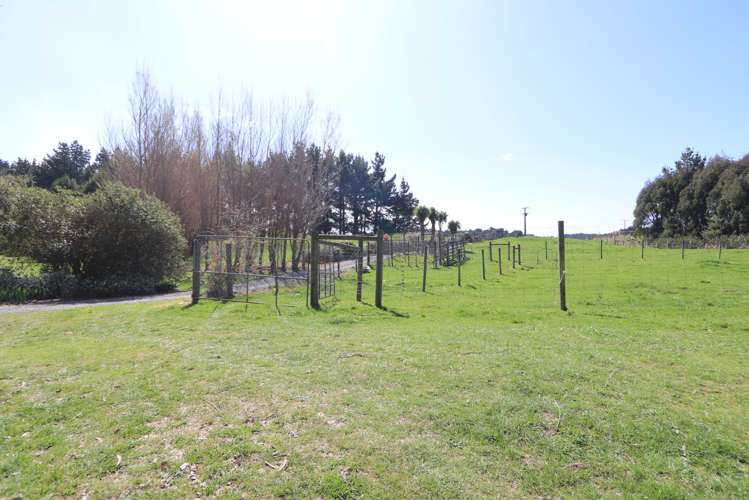 81 Erskine Road Otatara_43