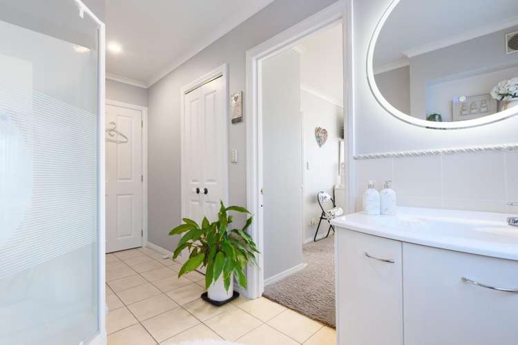 5 Downing Place Welcome Bay_30