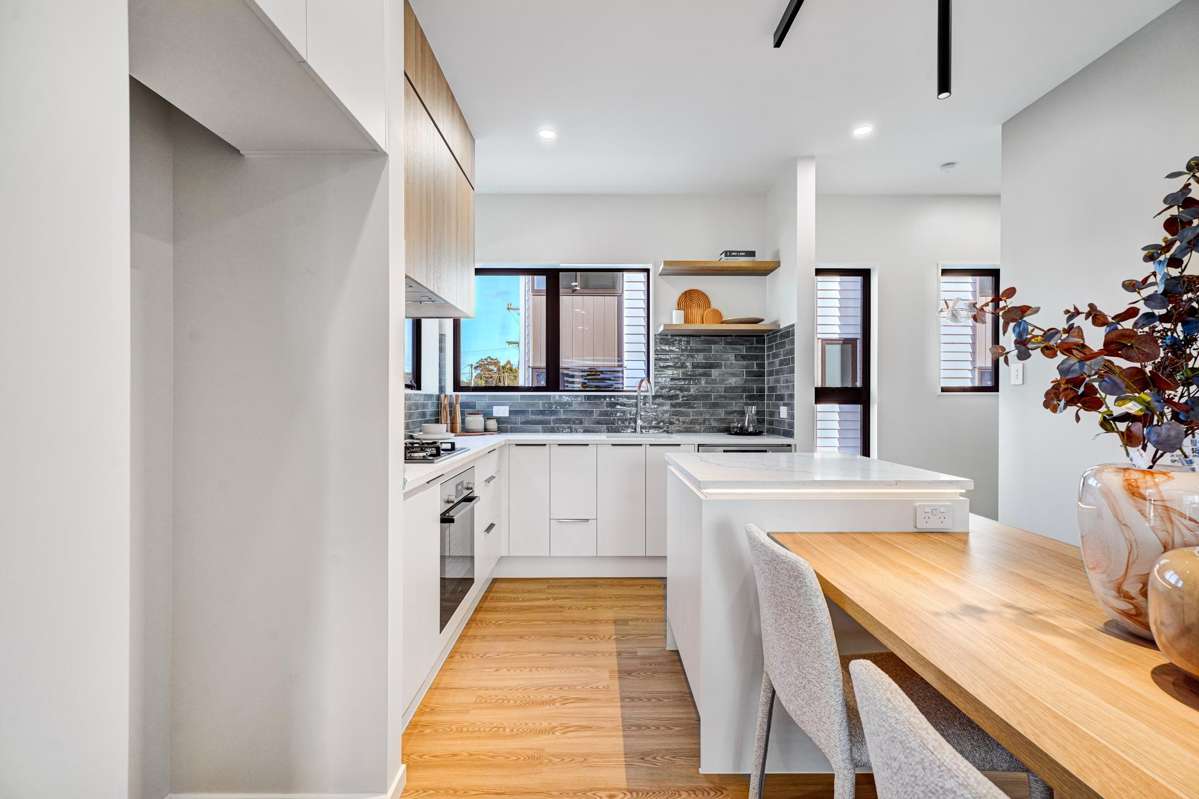 14&16 Woodford Ave_2