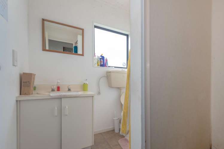 11 Bond Street Hamilton East_11