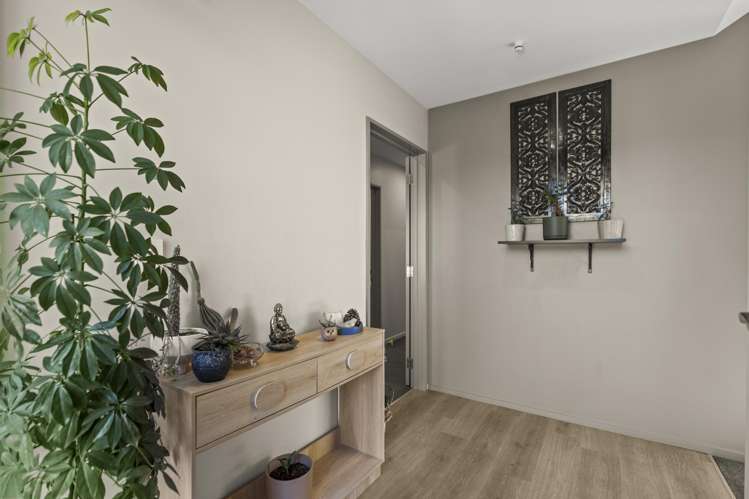 8 Founders Lane Yaldhurst_6