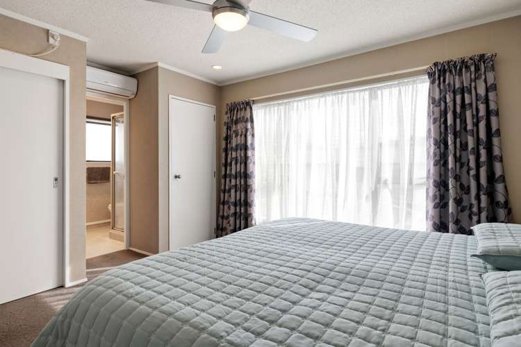 43 Lansdowne Crescent Glenview_17