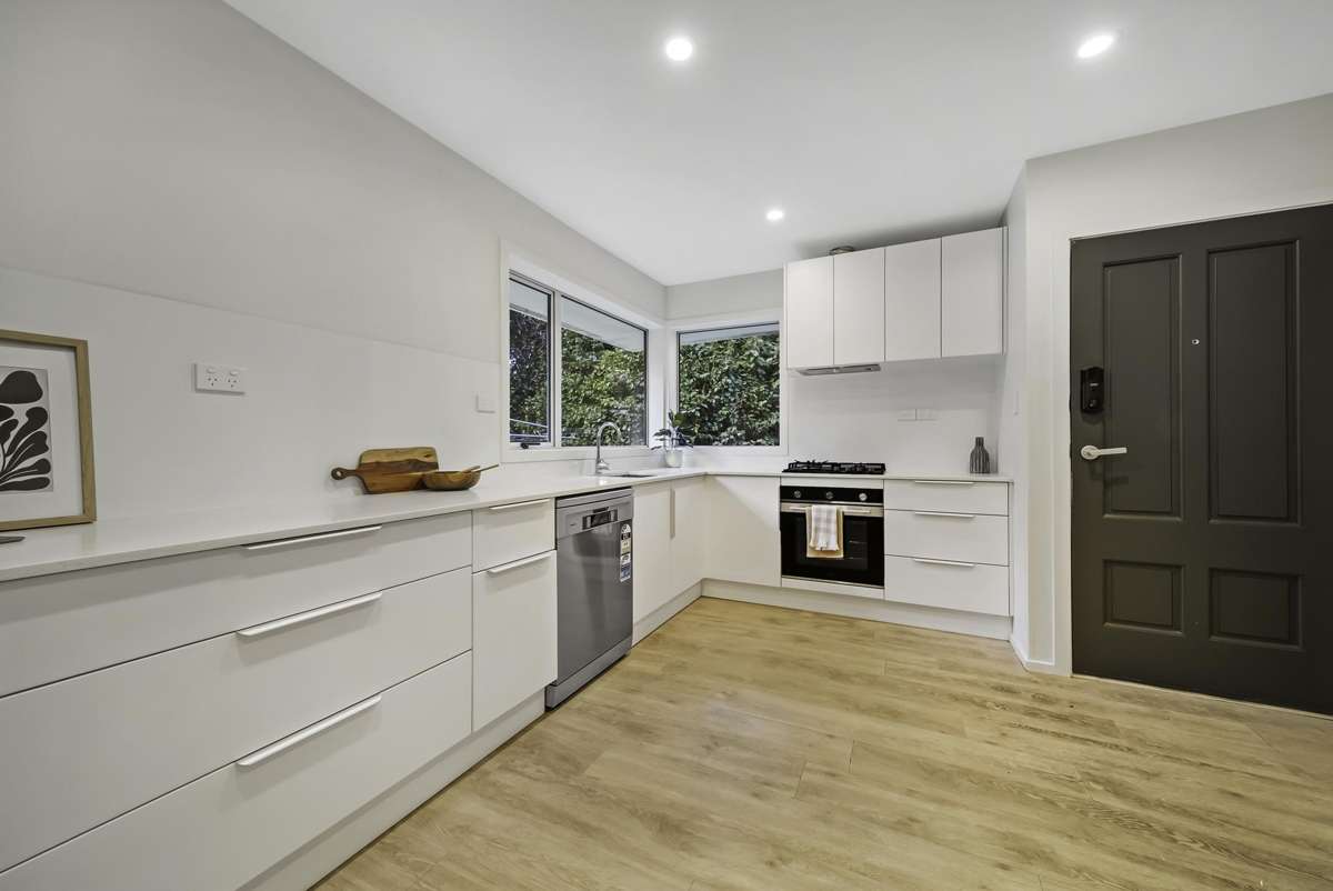 94a Staveley Street_5