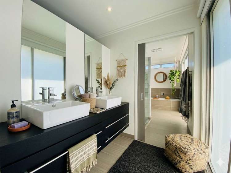 14 Blomfield Lane Kingseat_9
