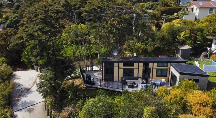 10 Cross st Raglan_18