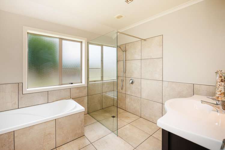 167 Pharazyn Street Feilding_14