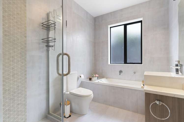 67 Seventh View Avenue Beachlands_21