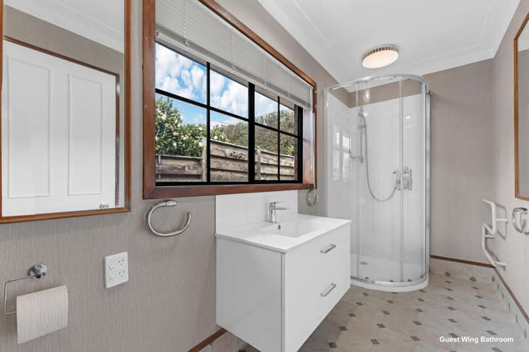 3 Aylmer Court Eastern Beach_16