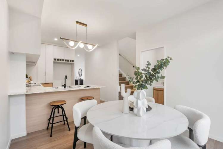 2&7/36 Thatcher Street Mission Bay_11