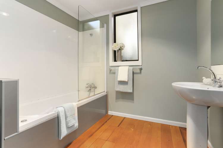 1/1 Odin Place Beach Haven_13