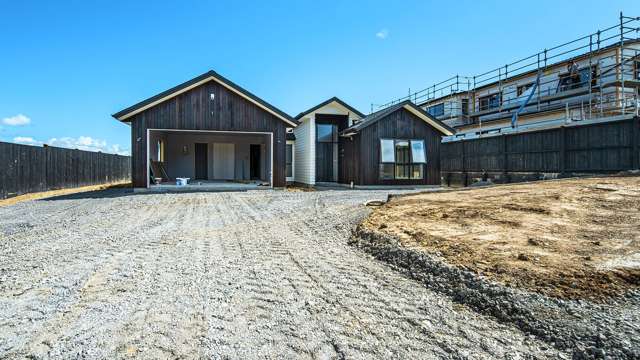 7 Hapukupuku Avenue Beachlands_2