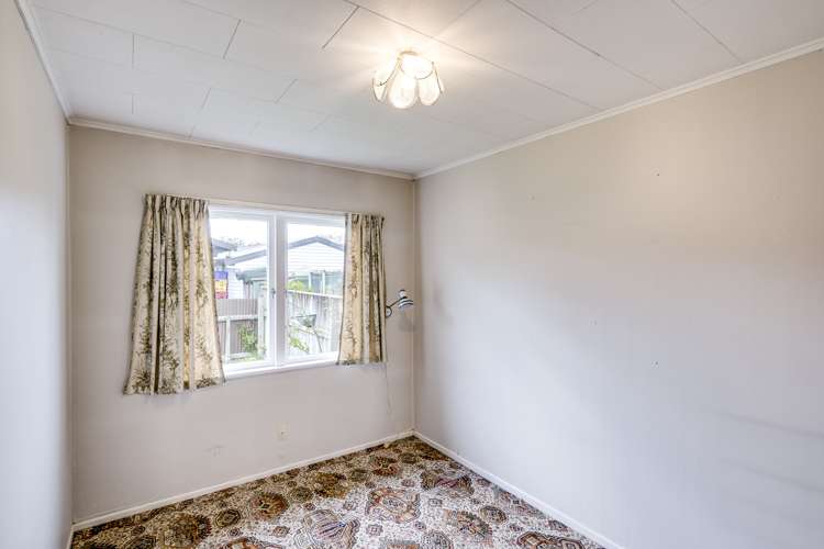 2/108 Charlotte Crescent Mayfair_3