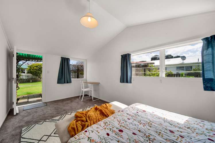 12 Selwyn Crescent College Estate_16