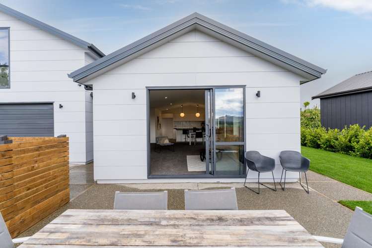 10 Ella Lane Green Island_16