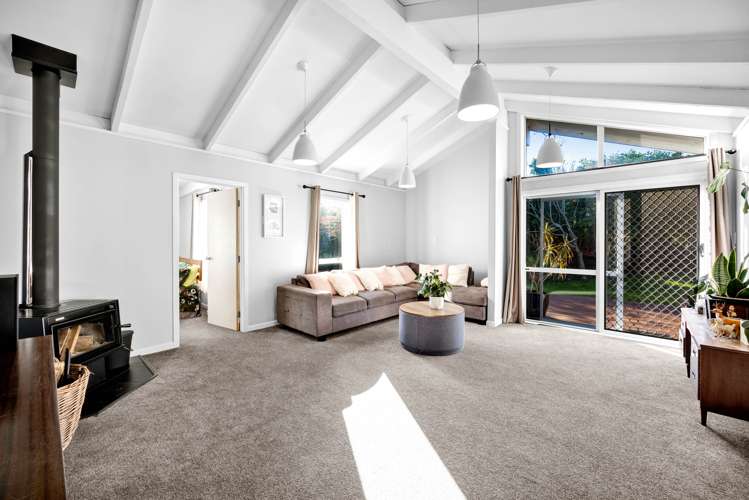 196 Seaview Road Westown_5