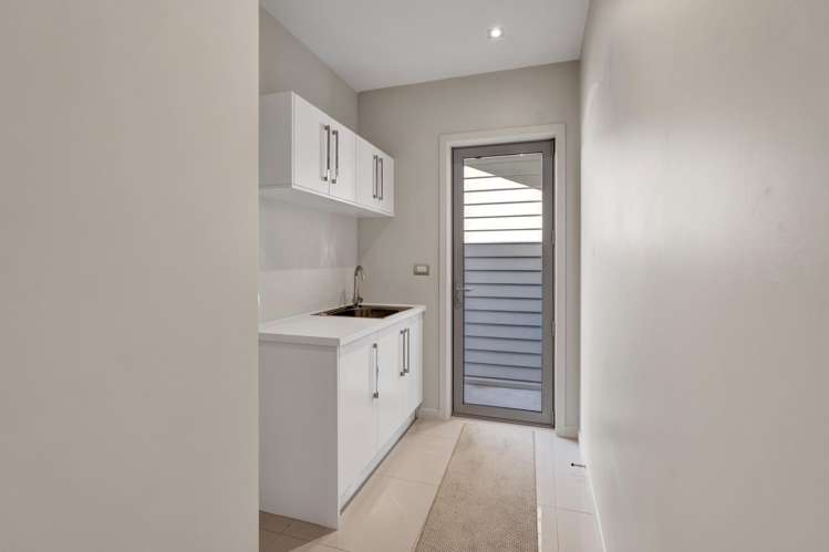 1 Gleneagles Way Waiwhakaiho_35