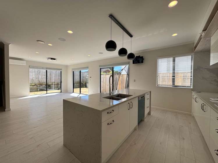 144 Cascades Road Pakuranga Heights_8