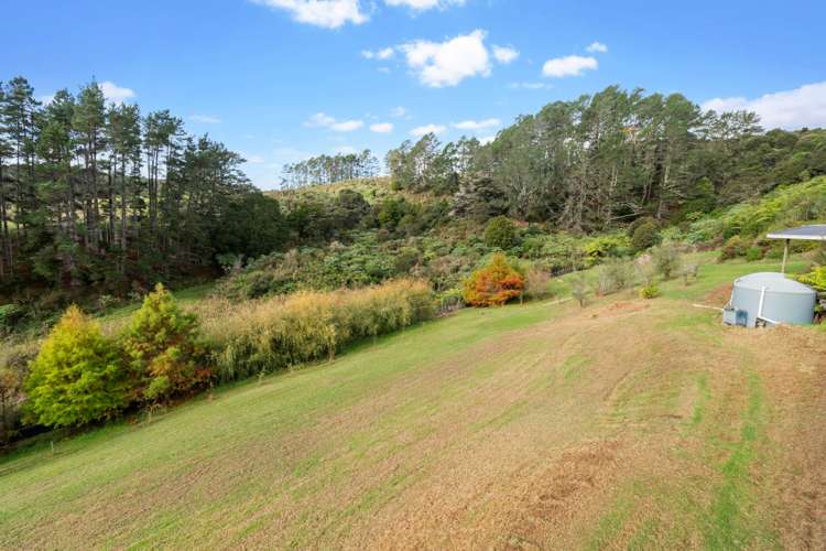 877 Weranui Road Wainui_25