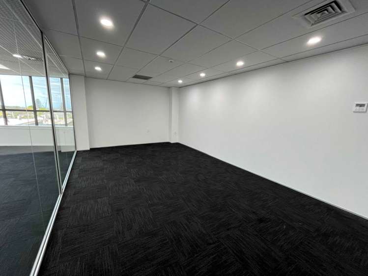 Level 4/130 Khyber Pass Road Grafton_9