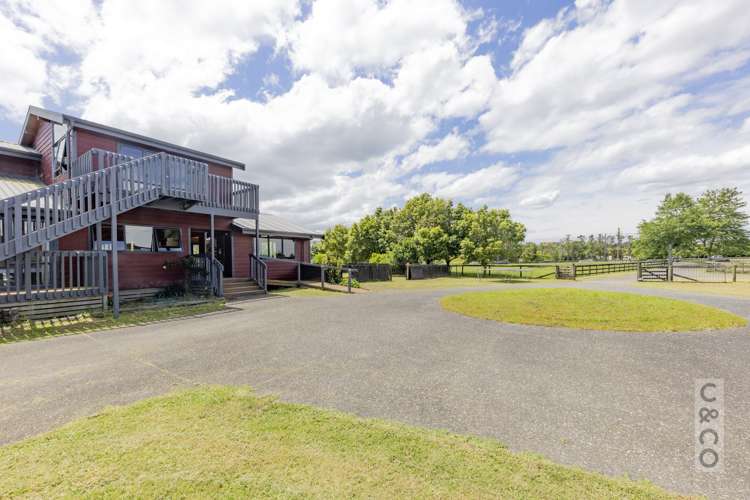 522 State Highway 16 Kumeu_66