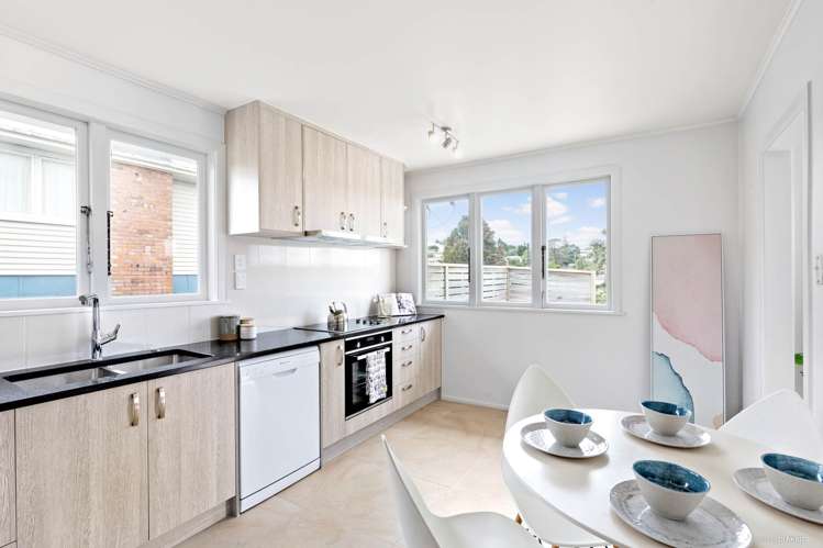 65 Rosamund Avenue New Windsor_8