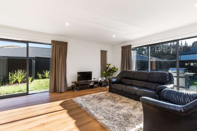 28 Cumberland Road Lower Shotover_3