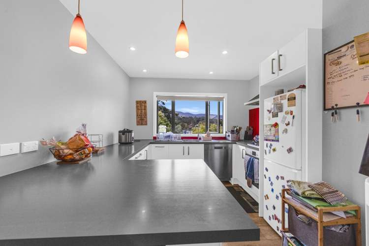 28 Sunstone Crescent Brown Owl_6