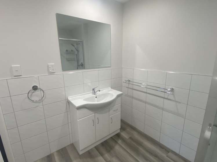 1/21 Broadway 10728_5