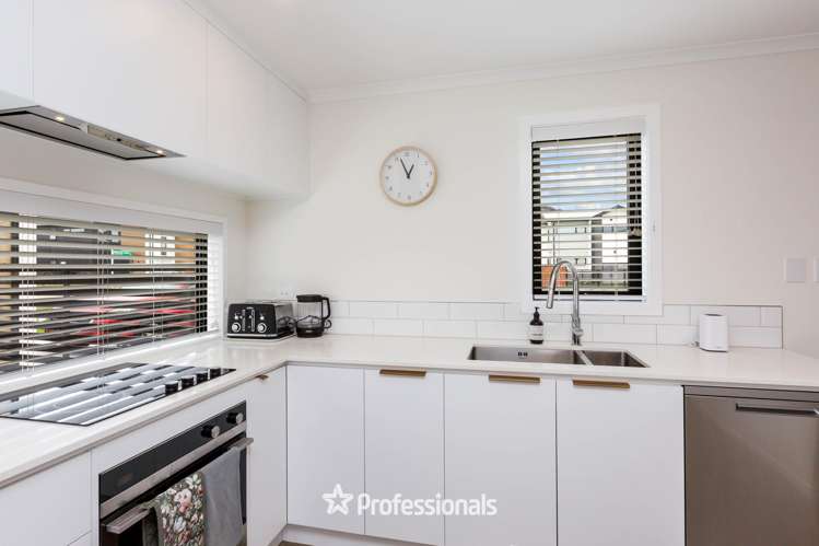 69 Cynisca Crescent Wallaceville_4