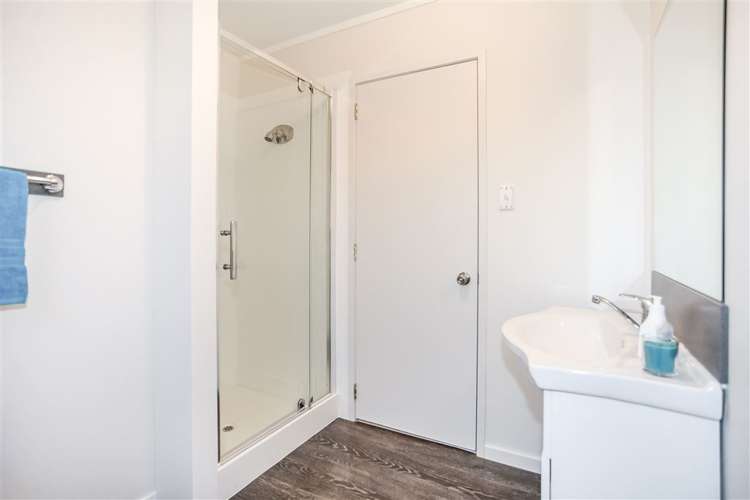 7 Landon Place Pukekohe_13