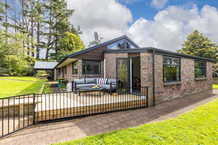 42 Ridgewood Drive Ridgewood New Plymouth Houses for Sale One Roof