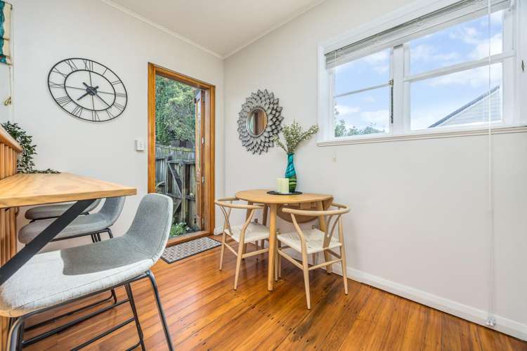 18 Kurahaupo Street Orakei_11