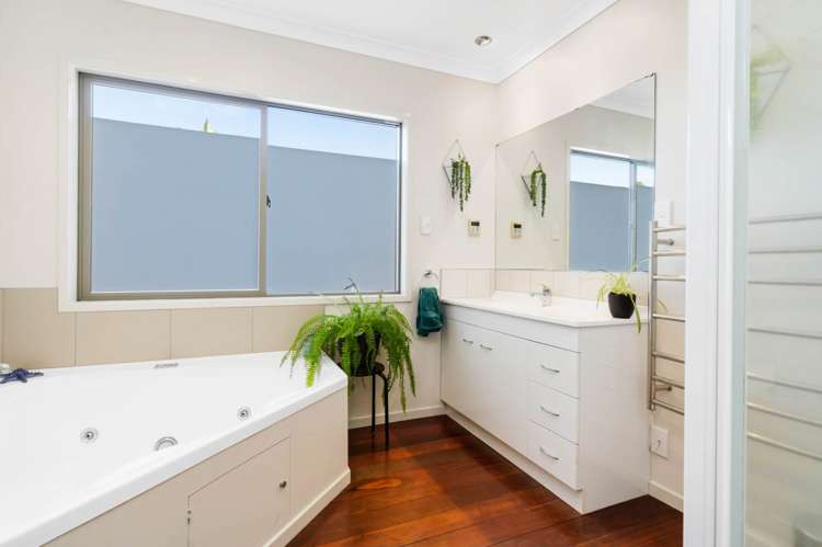 51 Tawhai Place Parahaki_11