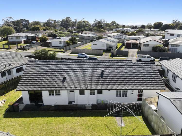 2 Staverton Crescent_5