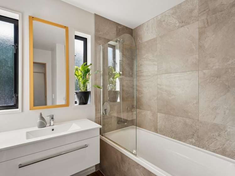 1 Witley Lane Lower Shotover_13