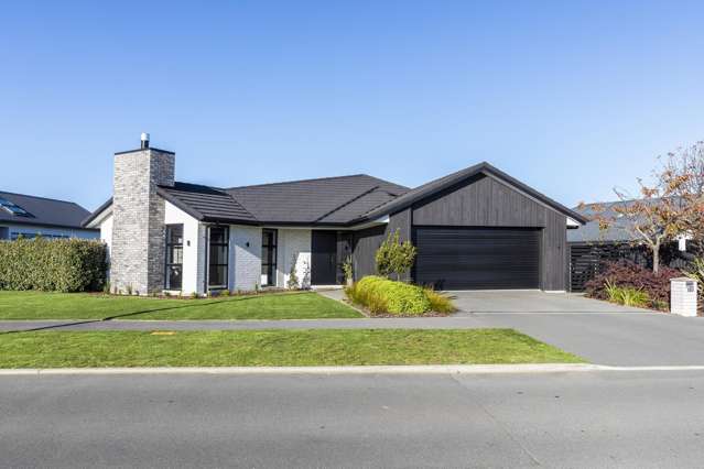Modern Elegance Meets Family Comfort!