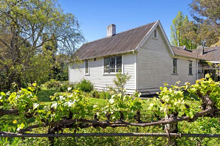 66 Central Road Lower Moutere_12