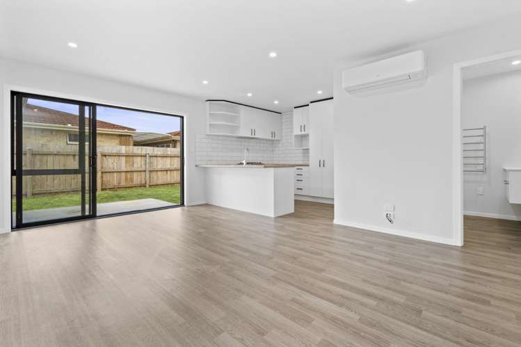 2/7 Fenwick Crescent 1076_11