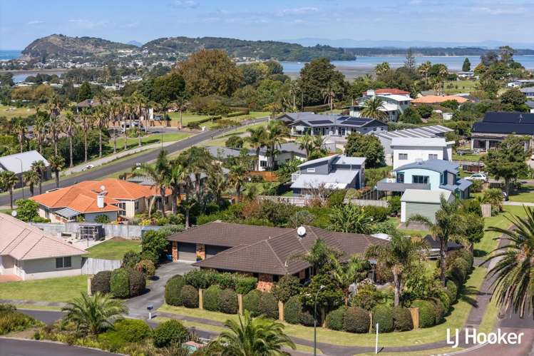 3 Athenree Heights Athenree_25