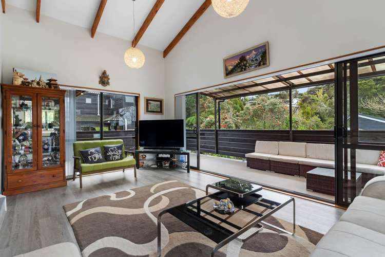 2/63 Raleigh Road Northcote_5