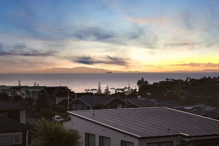 6 Tuangi Street Long Bay_12