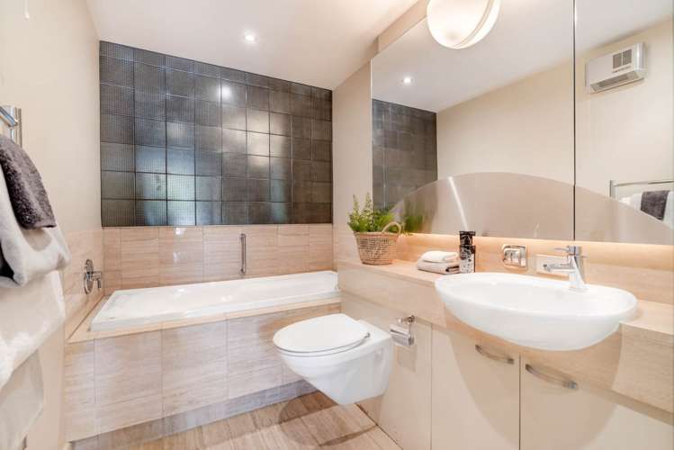 2/45 Tamaki Drive Mission Bay_38