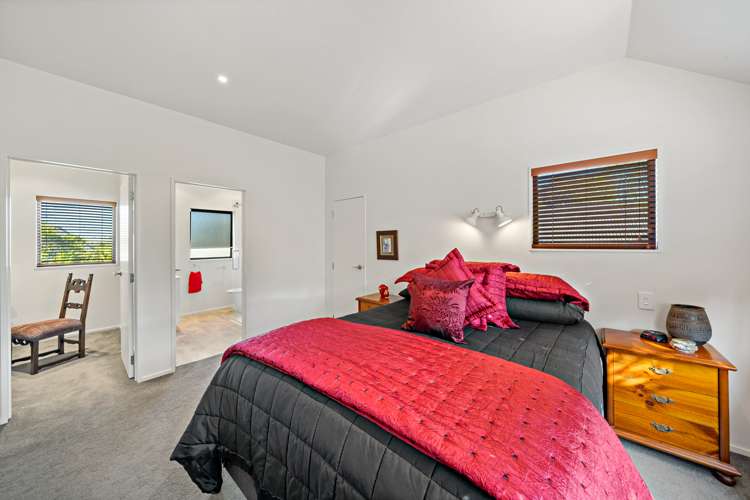 2/33 Maxine Place Saint Heliers_11