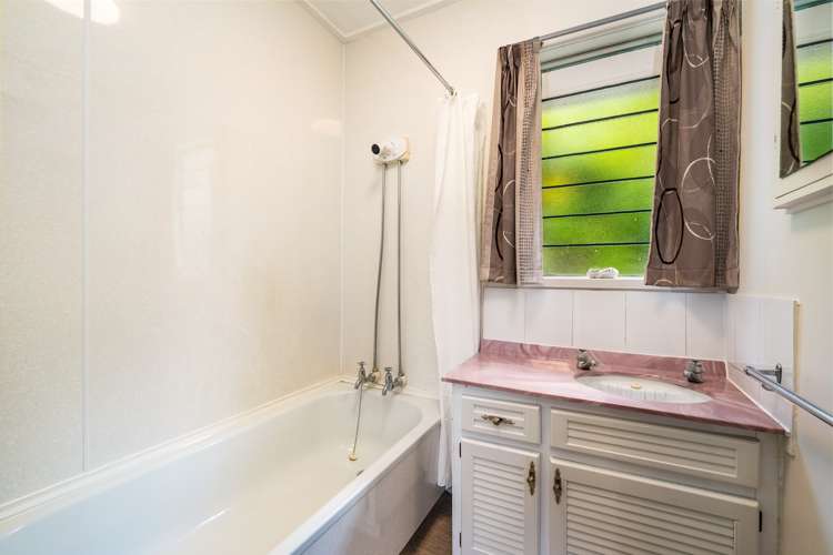 41 Village Loop Road Waipori Falls_15