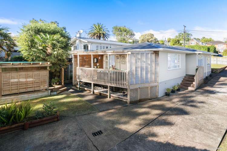 9 Aeroview Drive Beach Haven_15