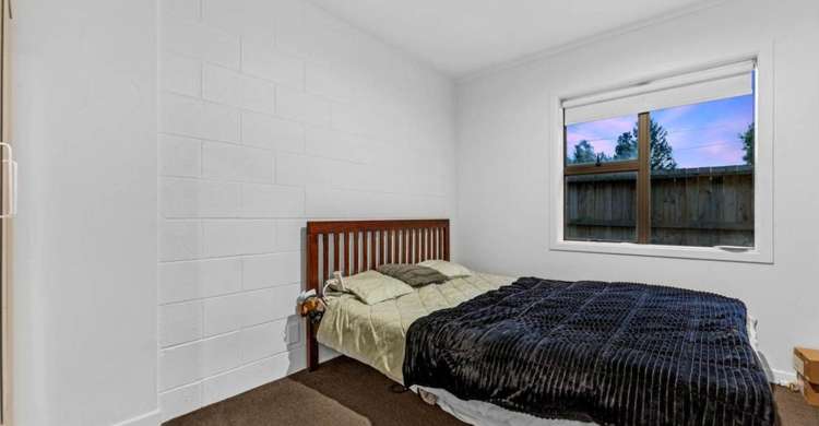 192 Henderson Valley Road Henderson_14