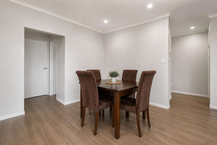10 Warbler Crescent_2