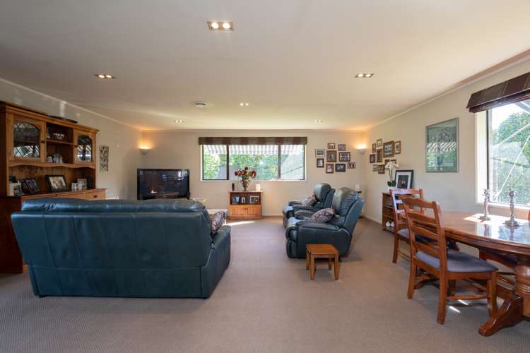 165 Middle Road Allenton_7