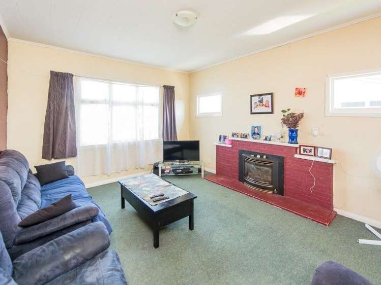6 Durham Road Springvale_2