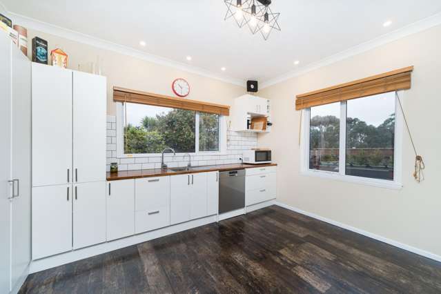 1 Williams Terrace Fitzherbert_3